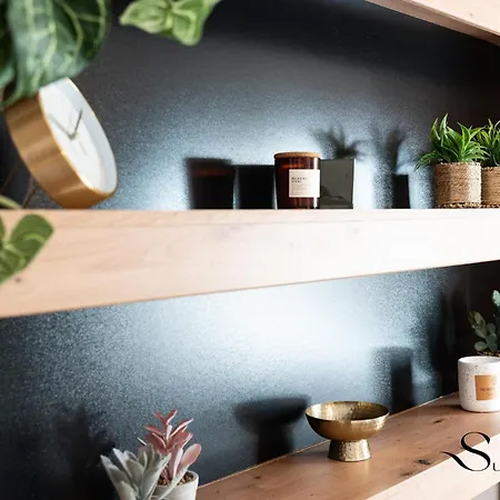 Perfect Stylish 1 Bedroom Getaway